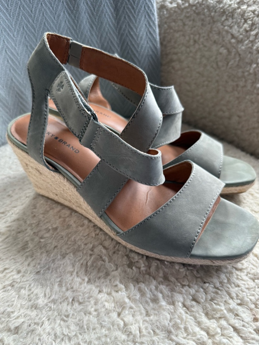 NWOT Lucky Brand Gray Strappy Wedge Sandals